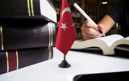 تحصیل در رشته علوم سیاسی و تاریخ مردم در ترکیه